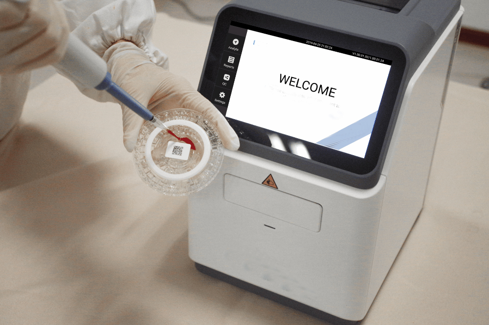 Portable Fully Automated POCT Medical Dry Biochemical Analyzer