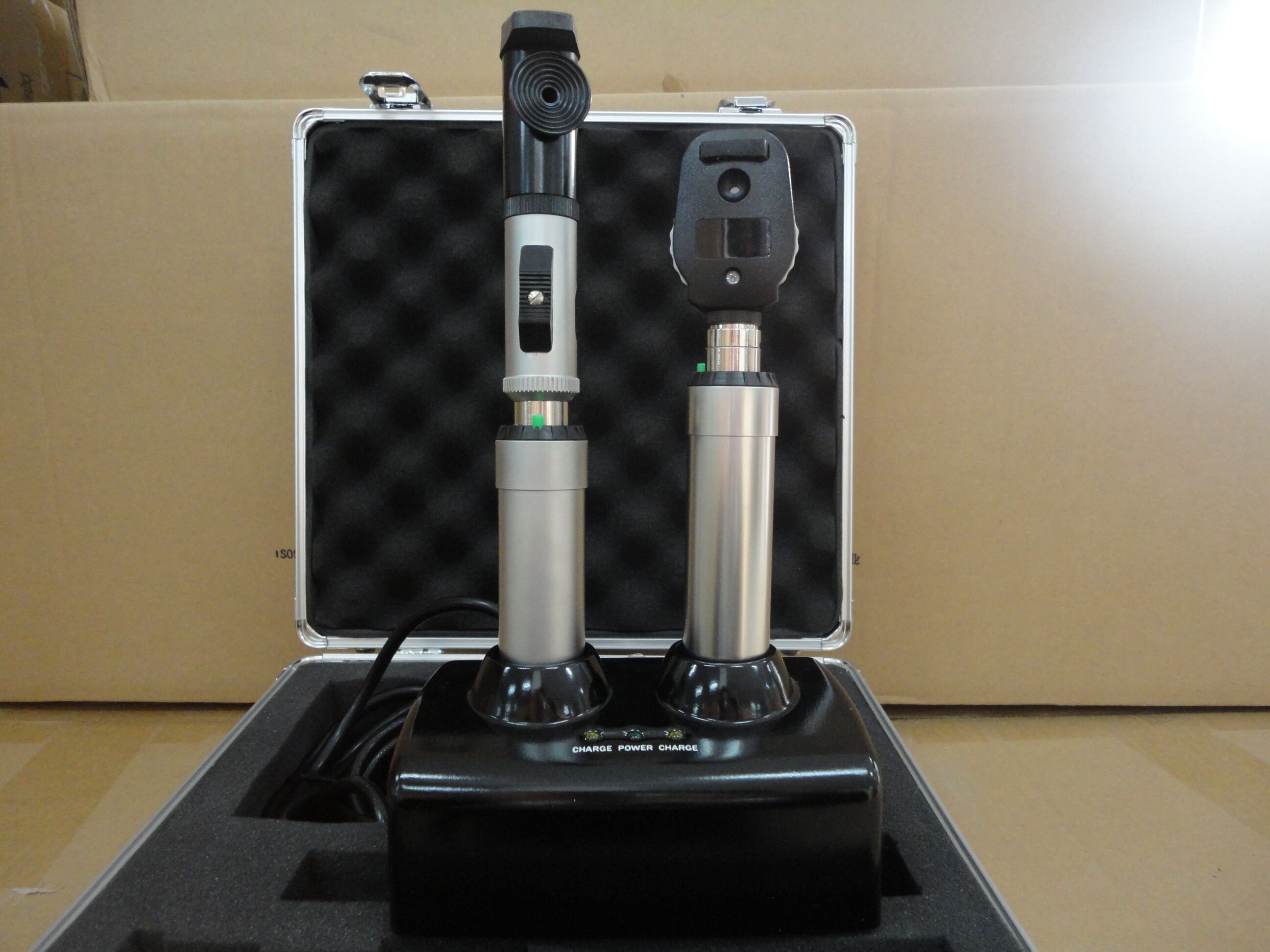 ophthalmoscope and retinoscope kit-0