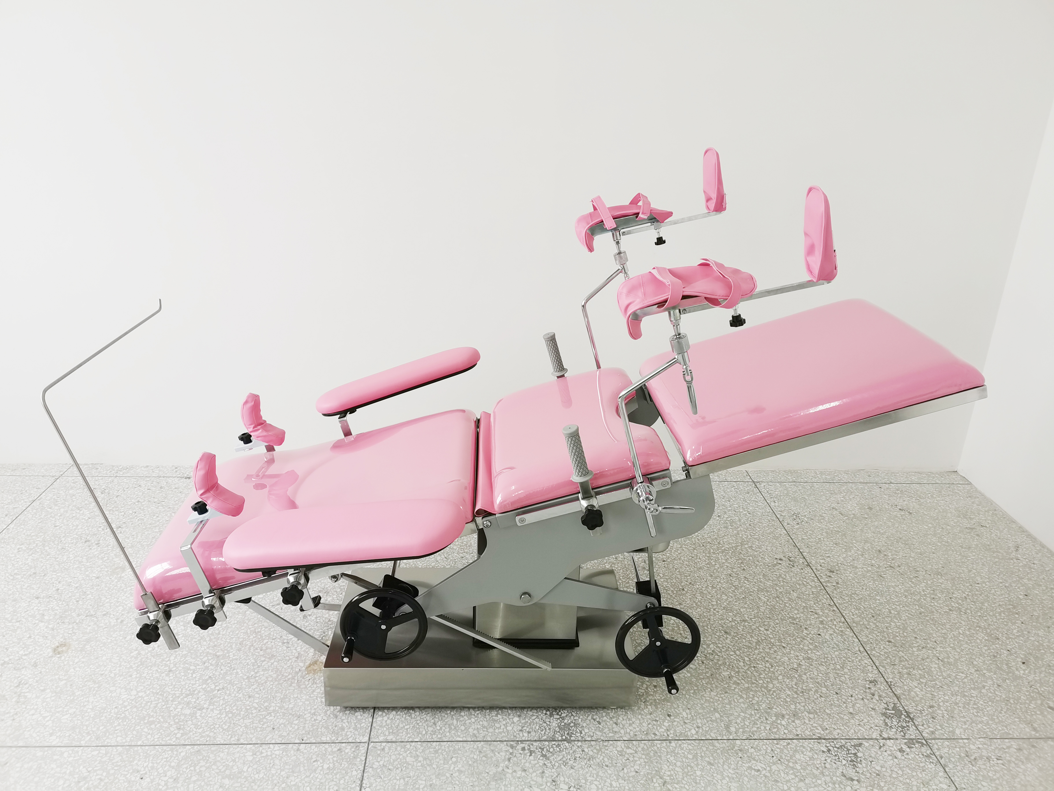 Mechanical Integrated Multifunctional Obstetric Delivery Bed-5