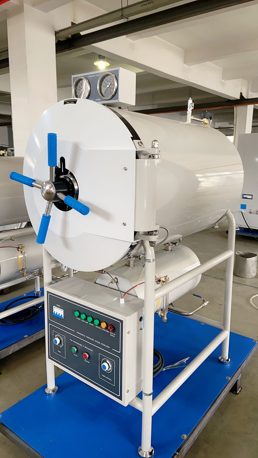 150L Horizontal Cylindrical Pressure Steam Sterilizer-2