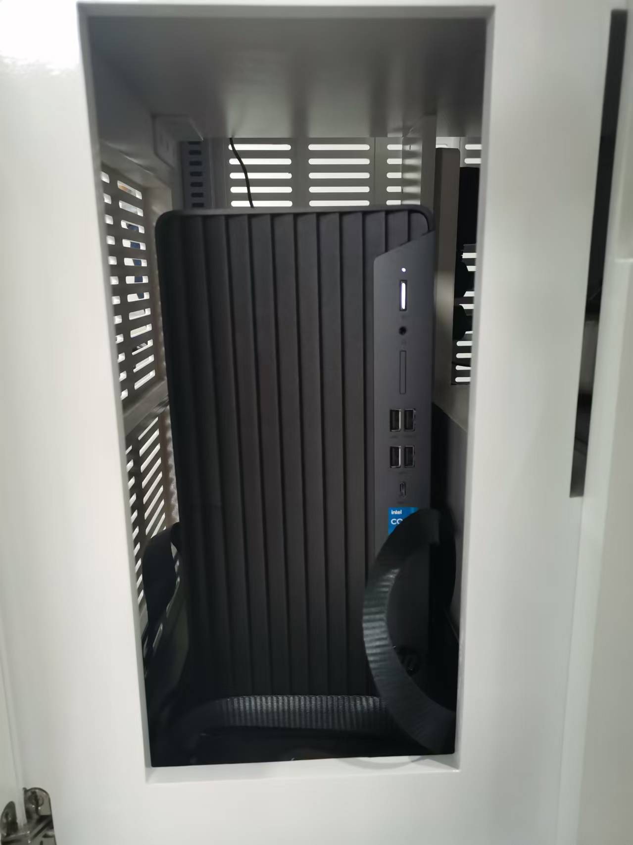 5KW 100mA HF Digital Dynamic FP WIFI C-arm X-ray Machine -4