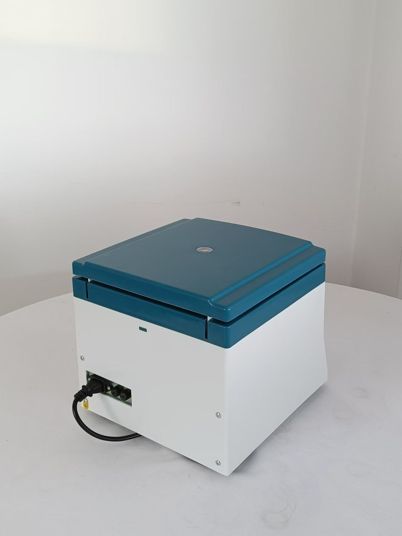 Desktop Low-Speed Centrifuge-4