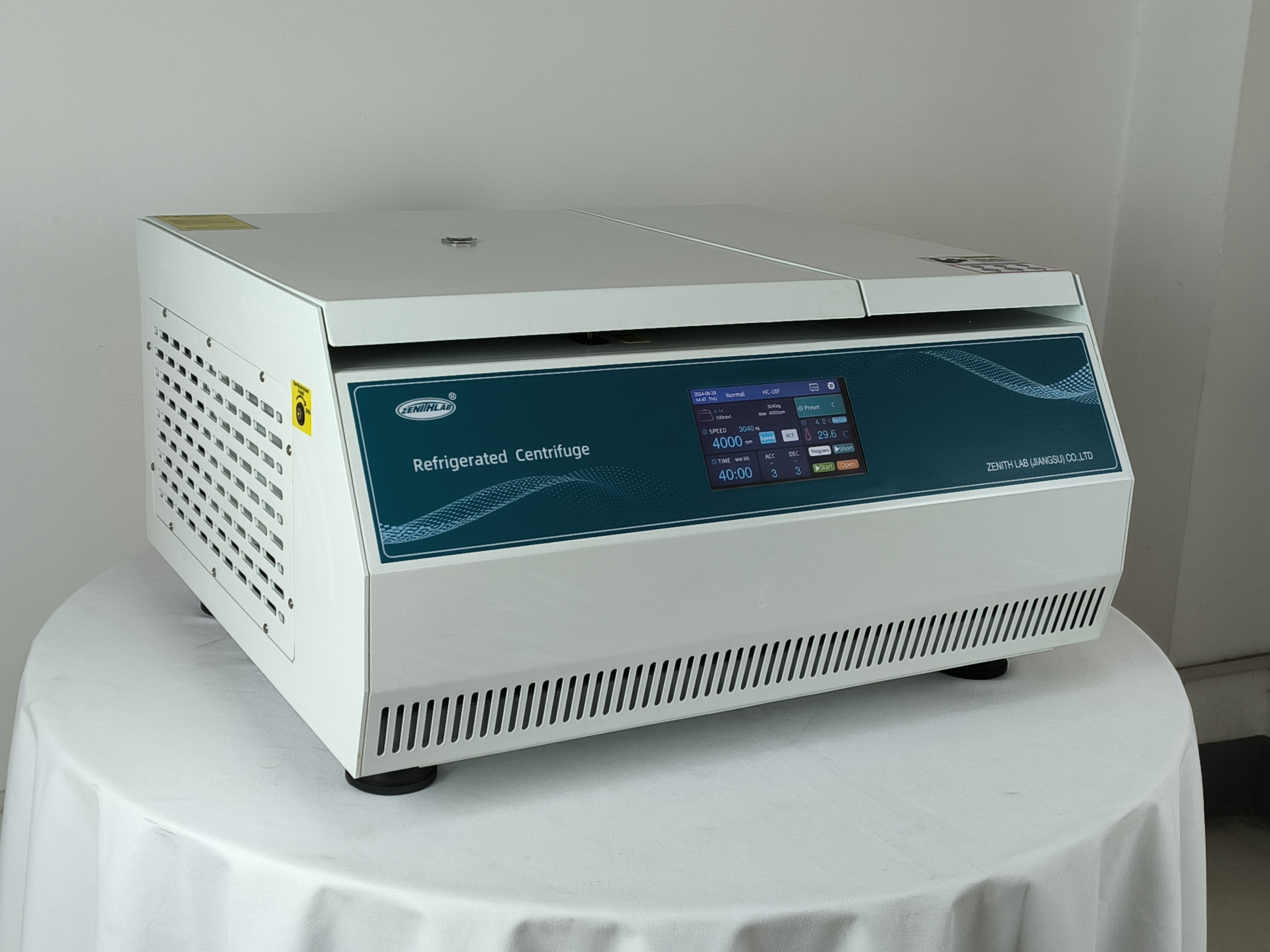 Desktop high and low speed refrigerated centrifuge-1