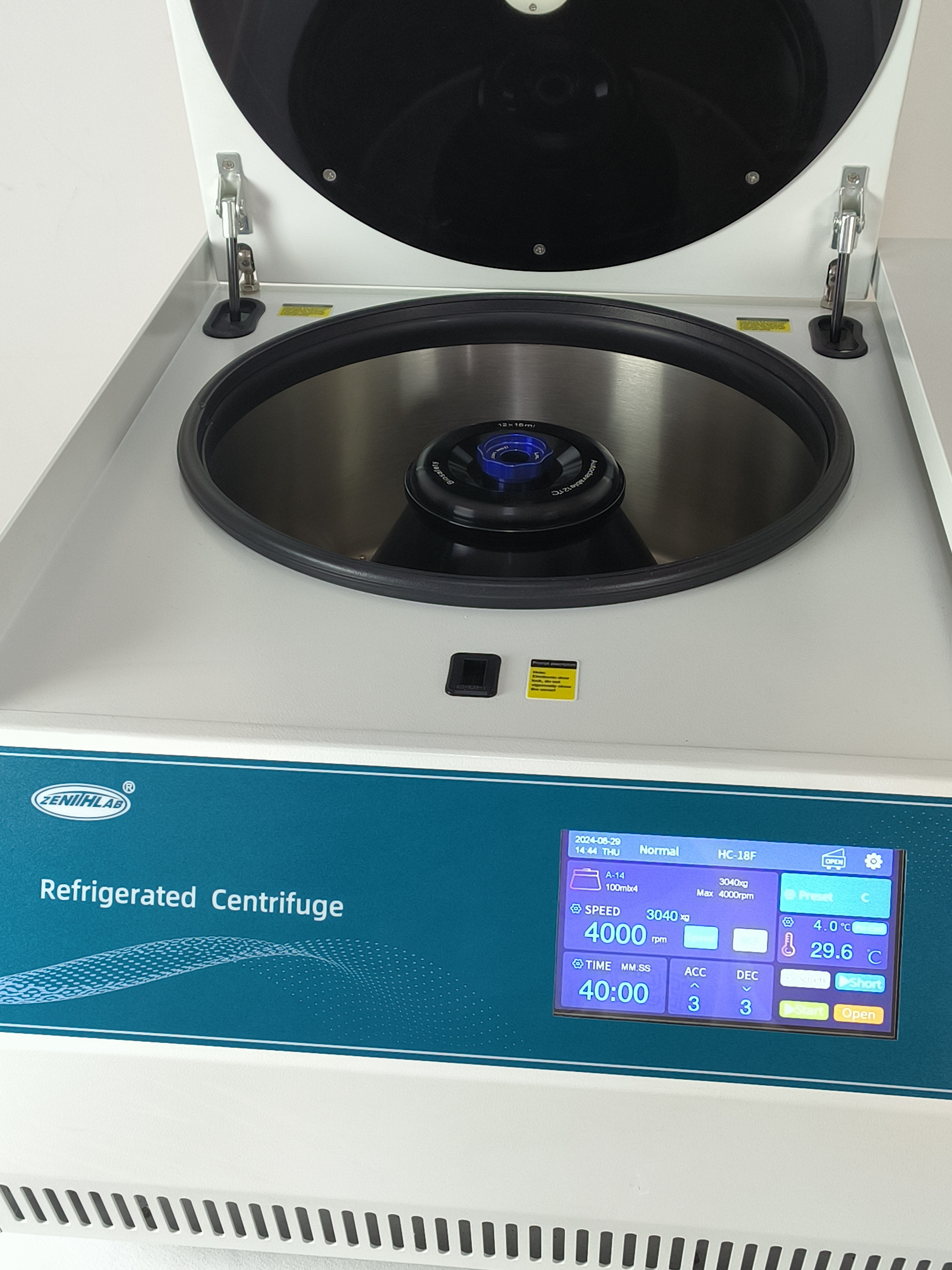 Desktop high and low speed refrigerated centrifuge-3