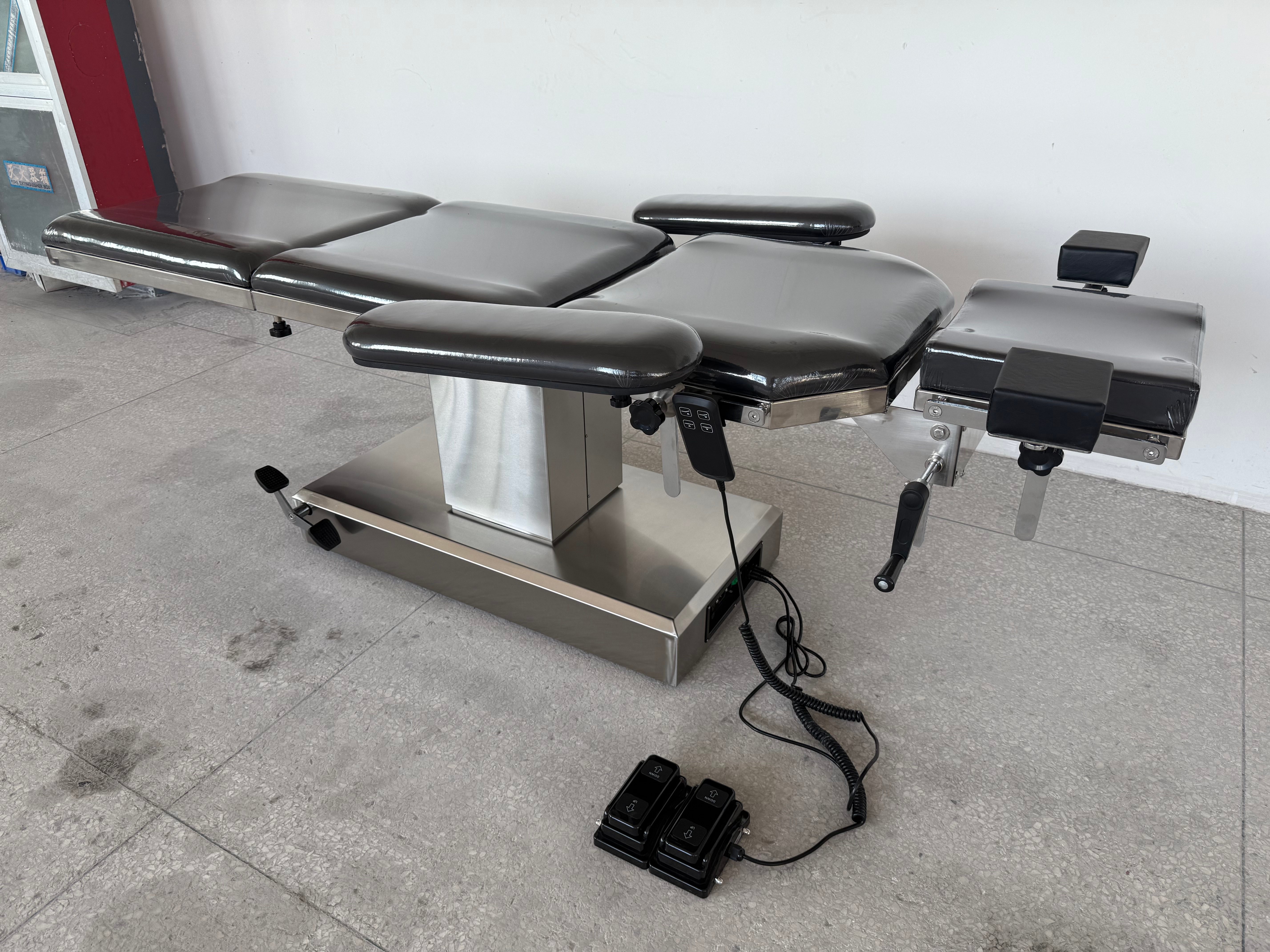 Electric operating table (ophthalmology)-1