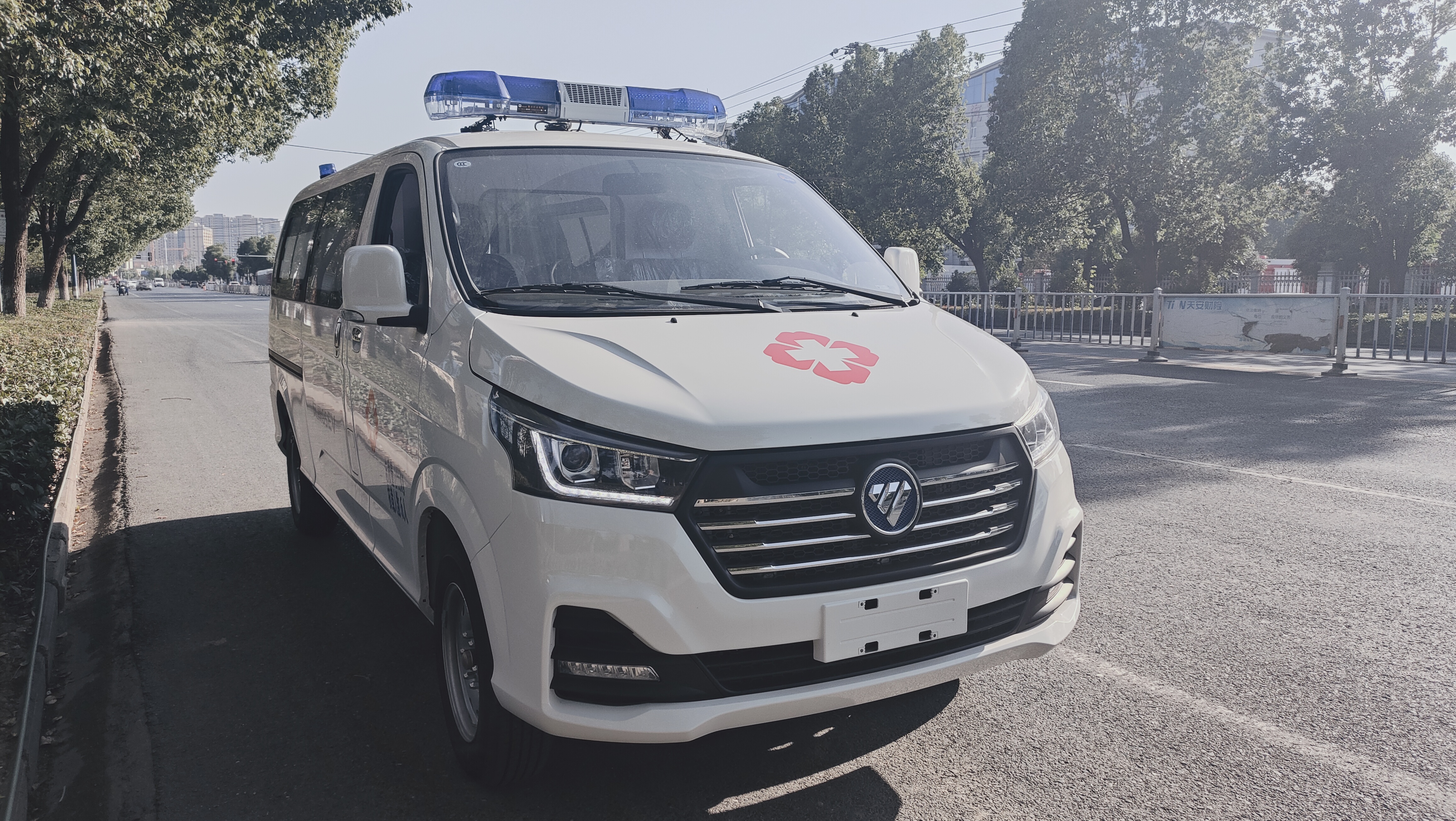 Foton G5 New Energy Ambulance - Electric Vehicle-0