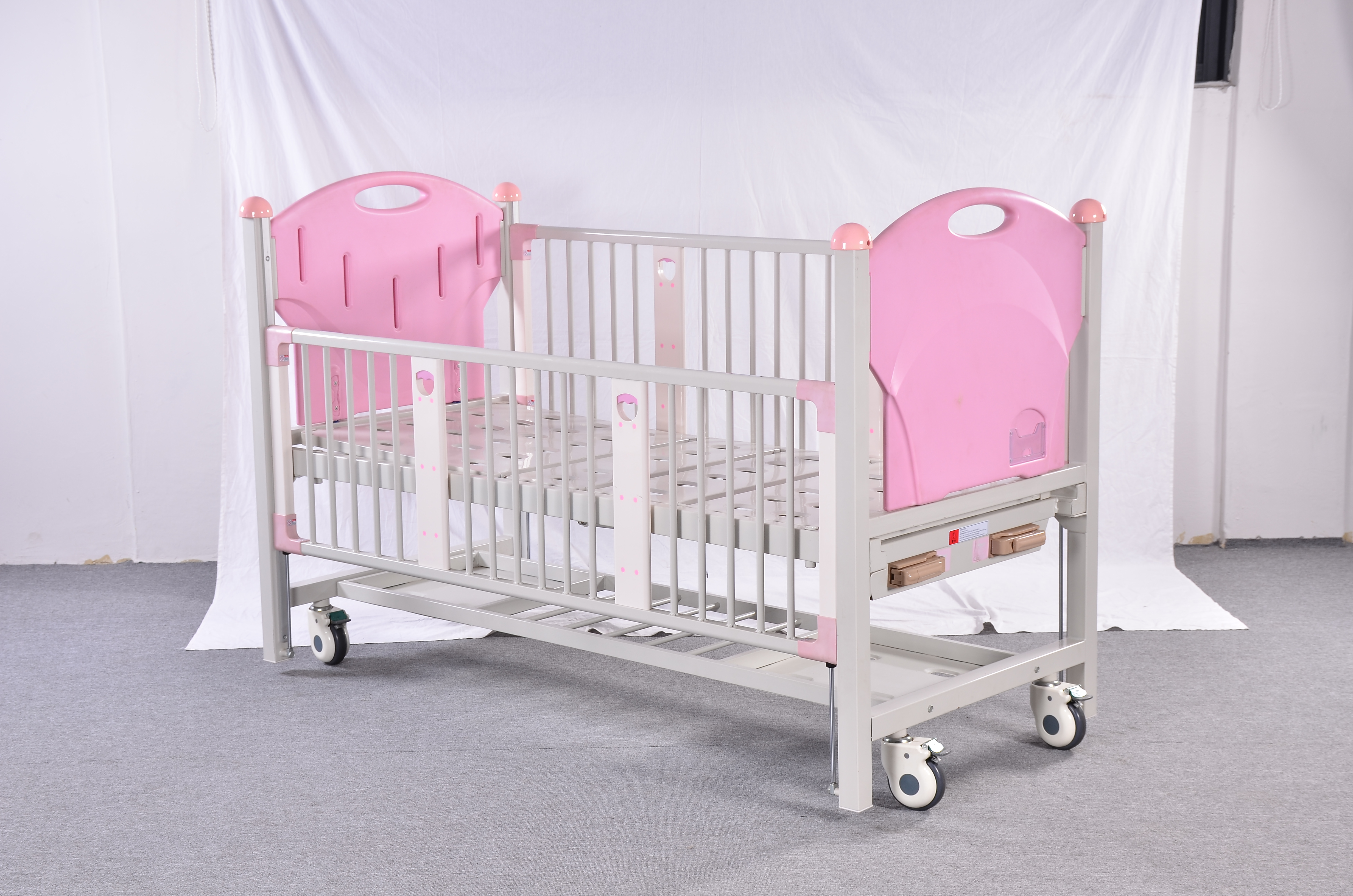 Double Crank Children Hospital Bed-7