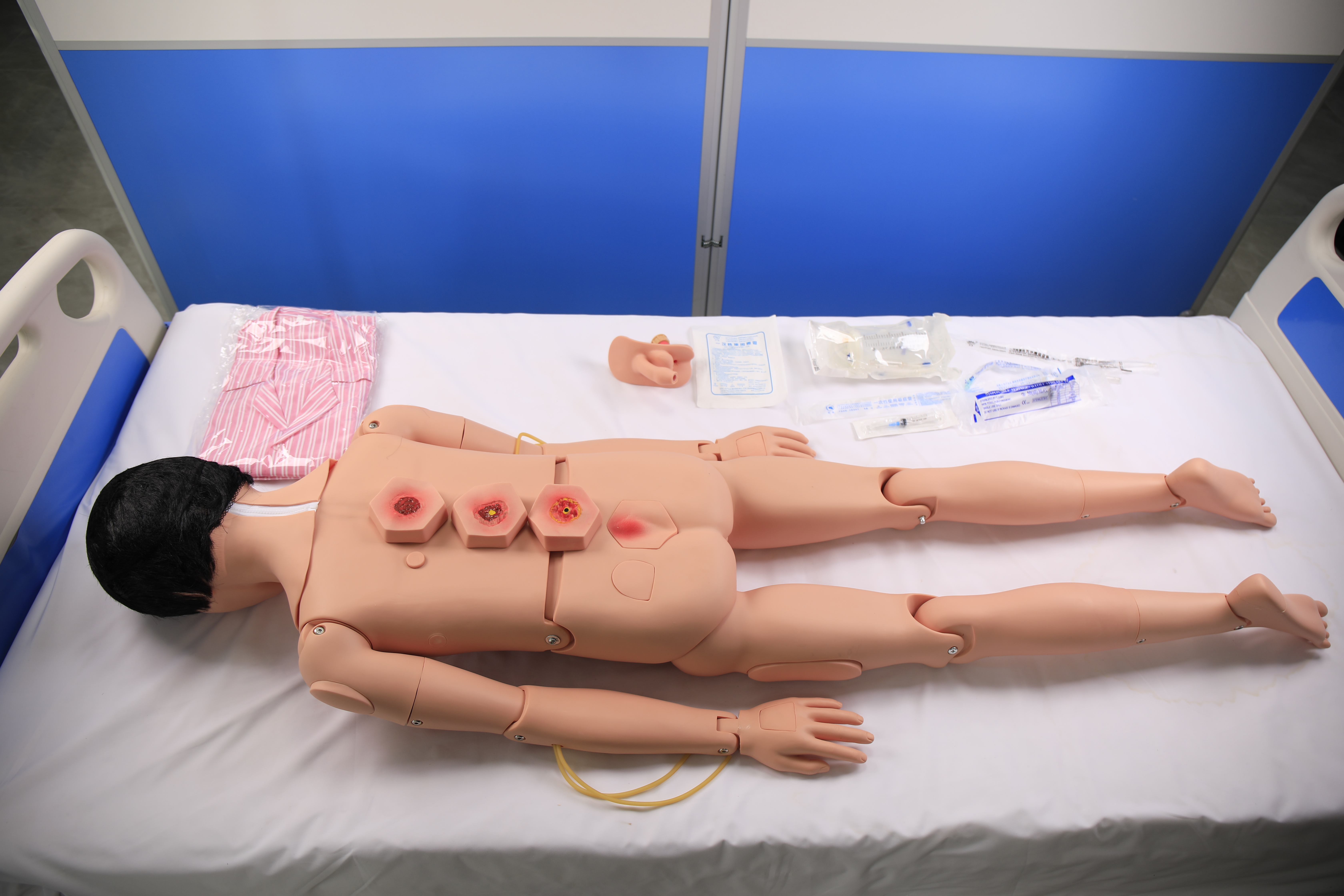 Full-functional Female Nursing Manikin-0