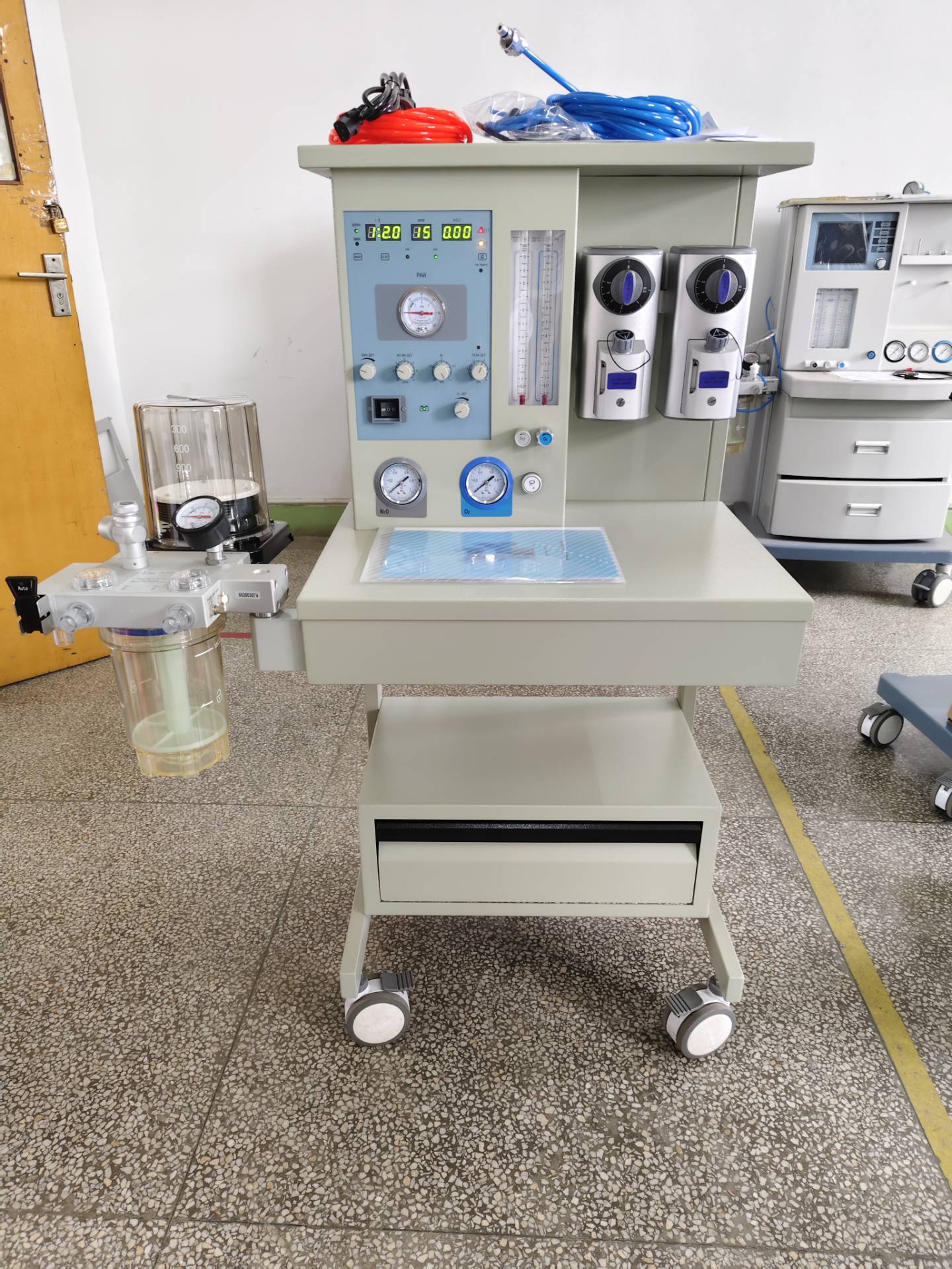 Dual-vaporizer metal-frame anesthesia machine (LED display)-0
