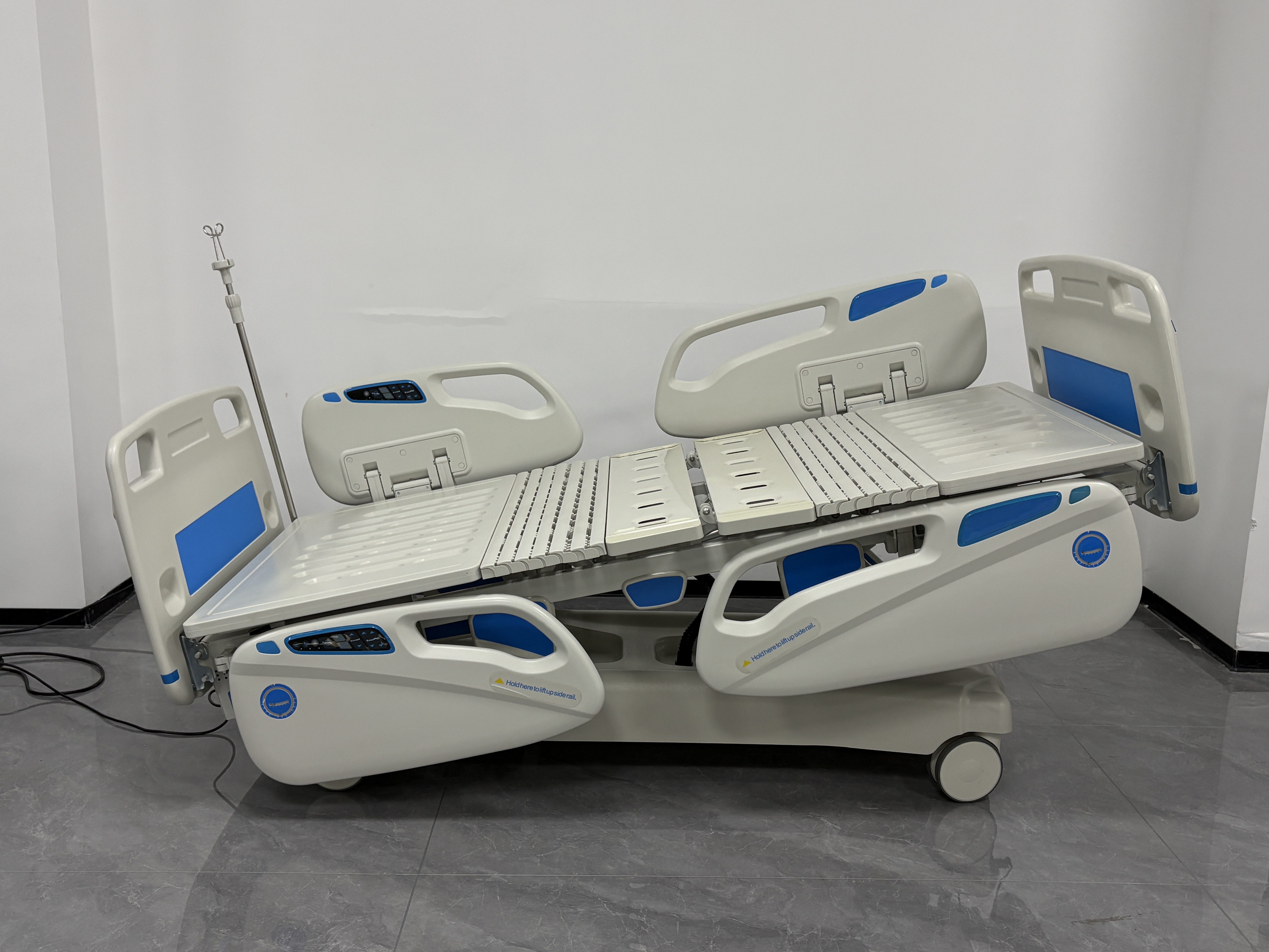 Seven-function electric hospital bed-7