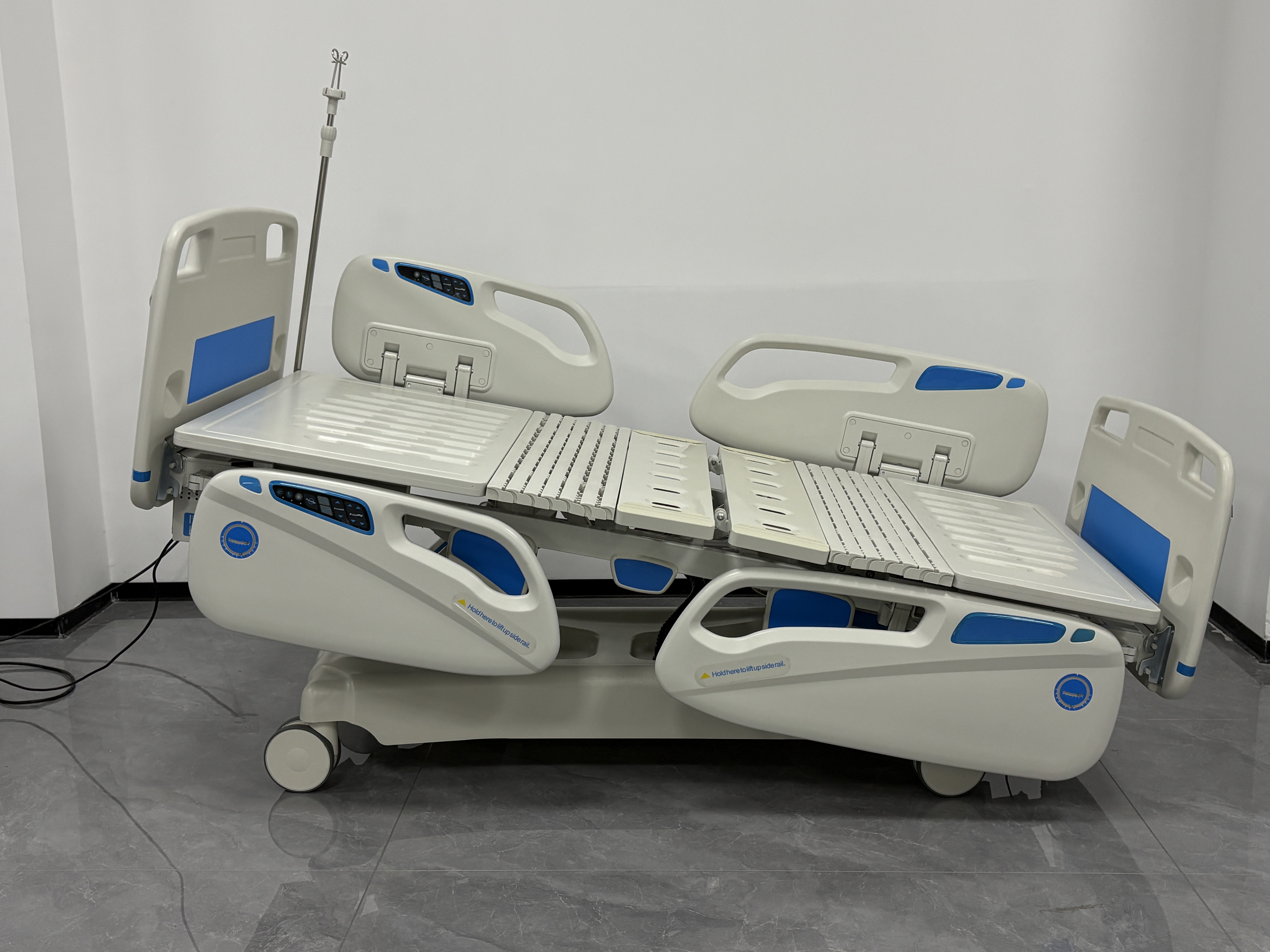 Seven-function electric hospital bed-6