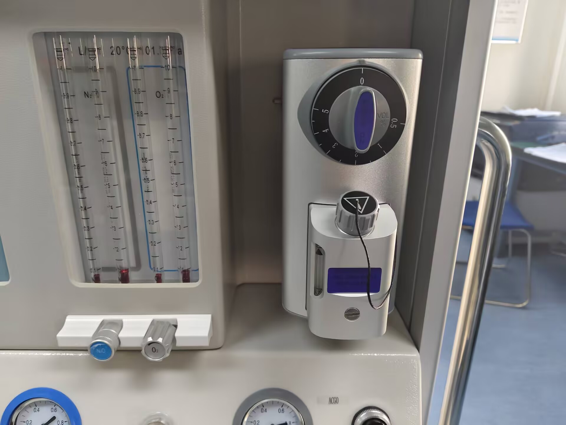 5.7-inch TFT Screen Anesthesia Machine-3