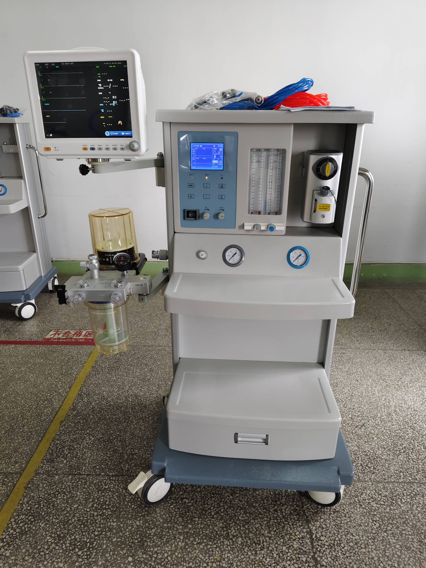 Anesthesia machine  Std model One vaporizer-1
