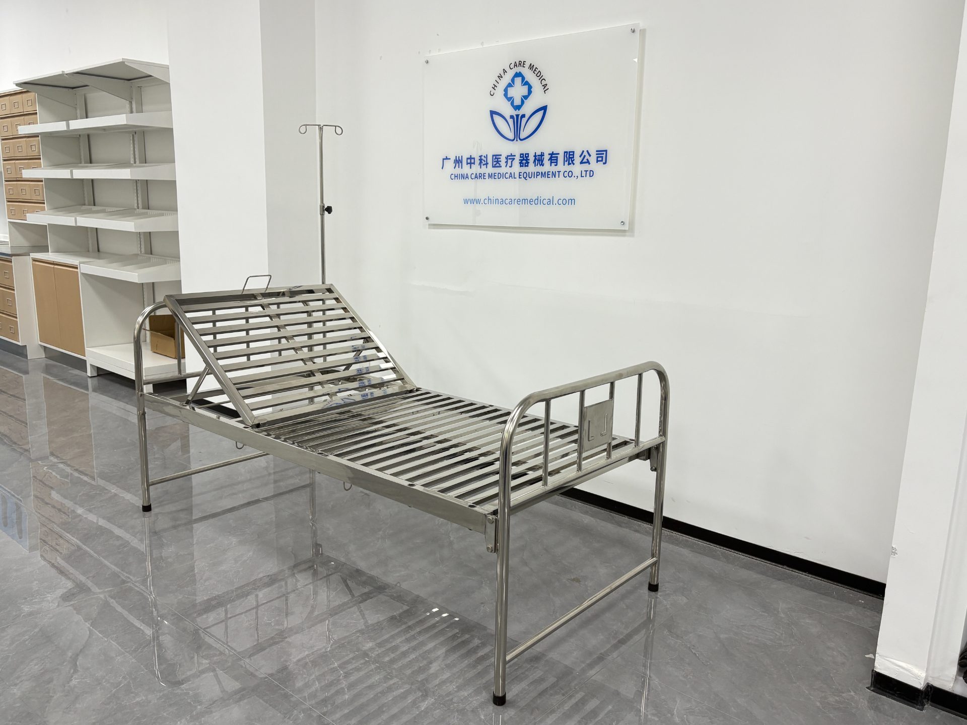 Single-Crank Hospital Bed (Stainless Steel)-4