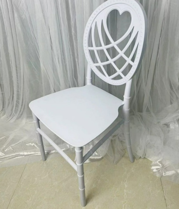 White heart-shaped chair - plastic-0