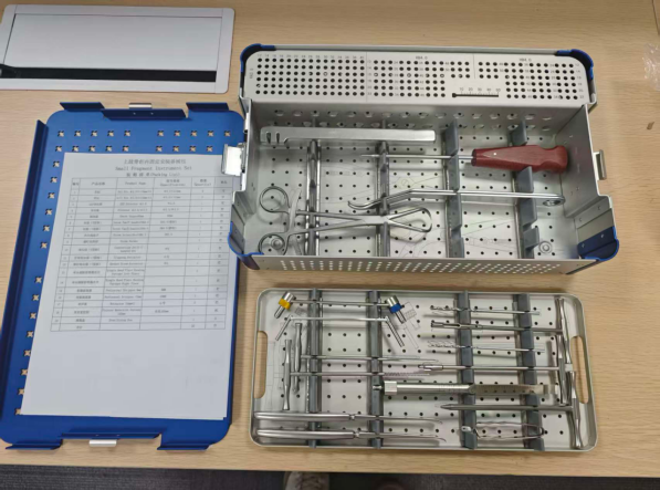 Instrument set for internal fixation of upper limb fractures-0