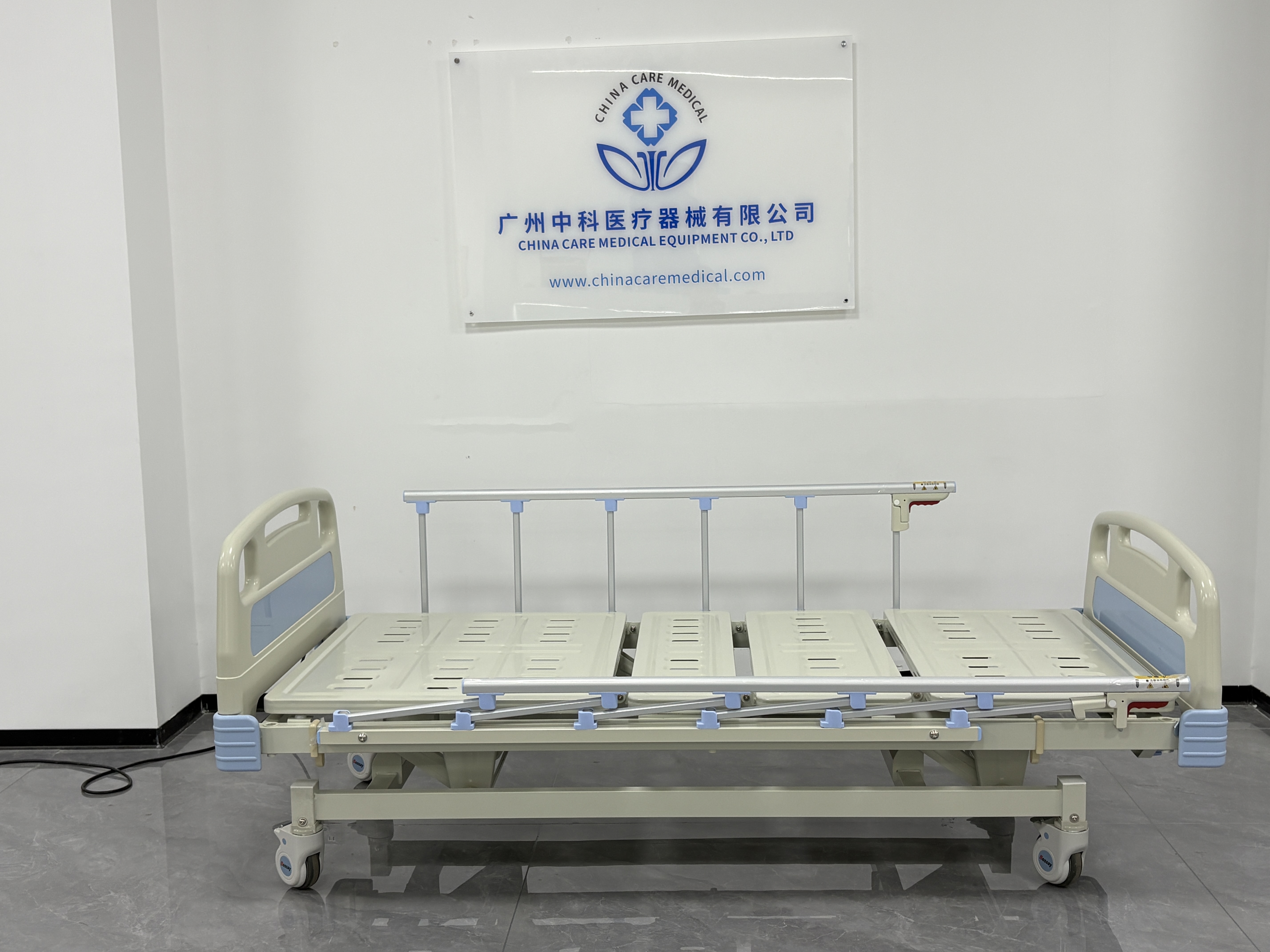 Cama de hospital manual de tres funciones-7