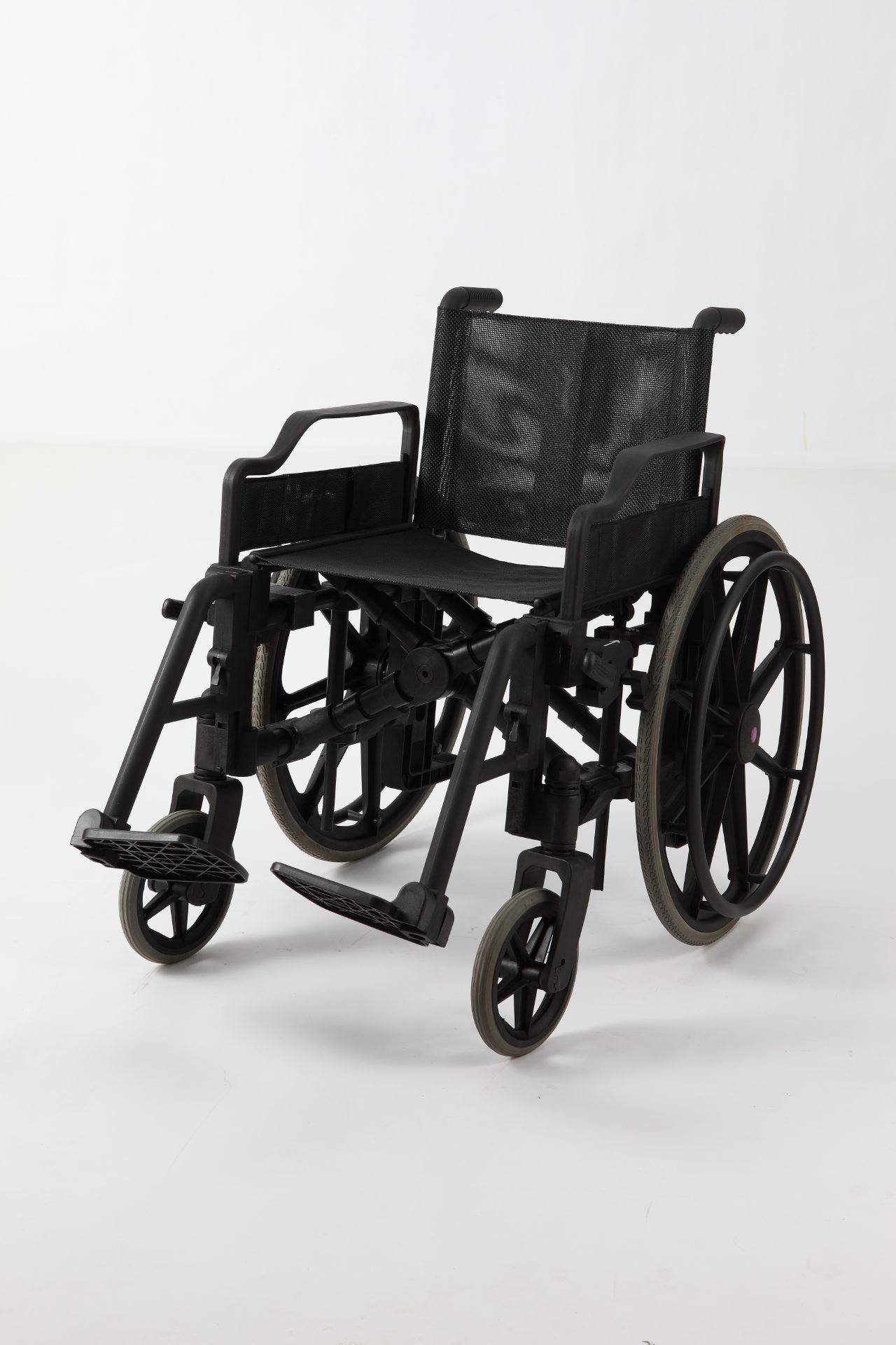 Silla de ruedas no magn&eacute;tica-1