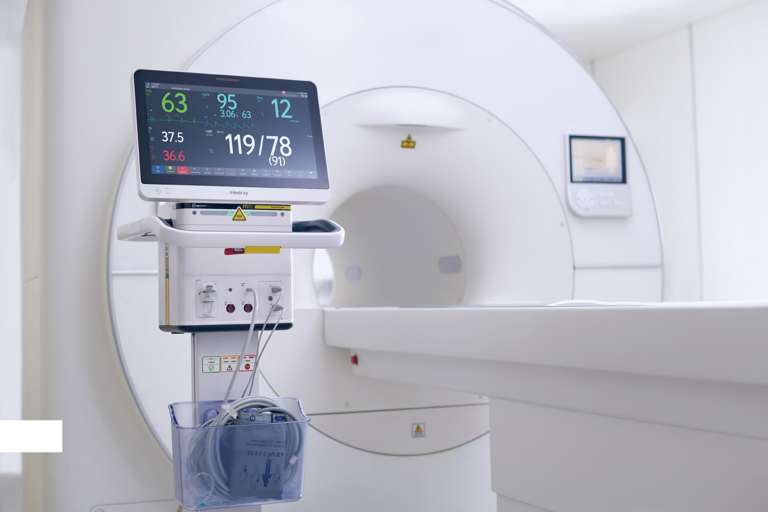 MRI-compatible patient monitor-0