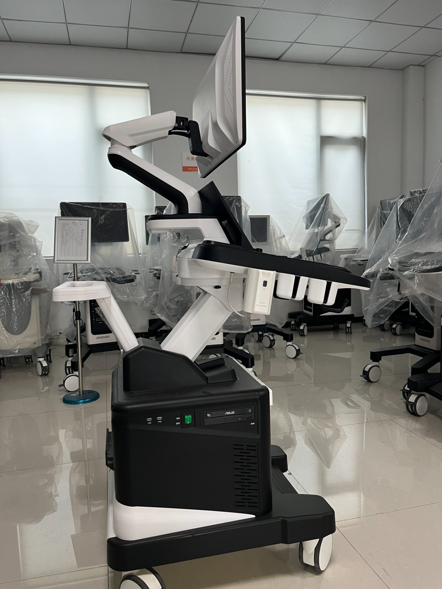 High-end trolley-style color ultrasound system-6