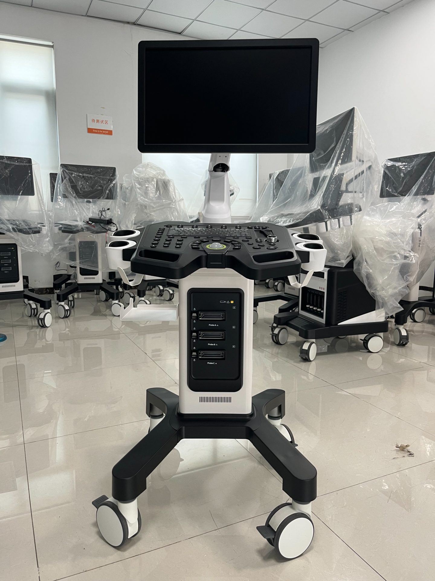 Mid-to-high-end trolley-style color ultrasound system-1