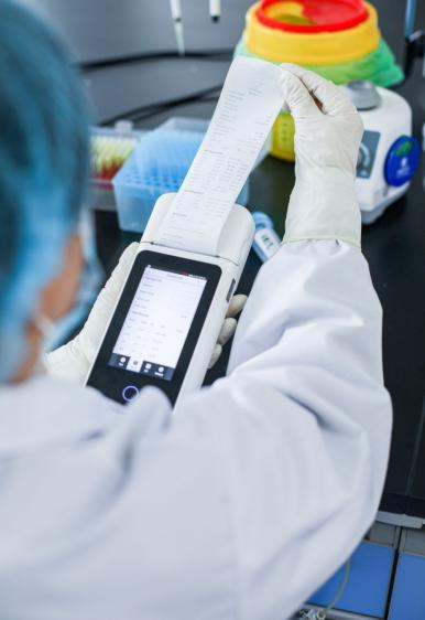 Blood Gas and Electrolyte Analyzer&nbsp;C26081202-1